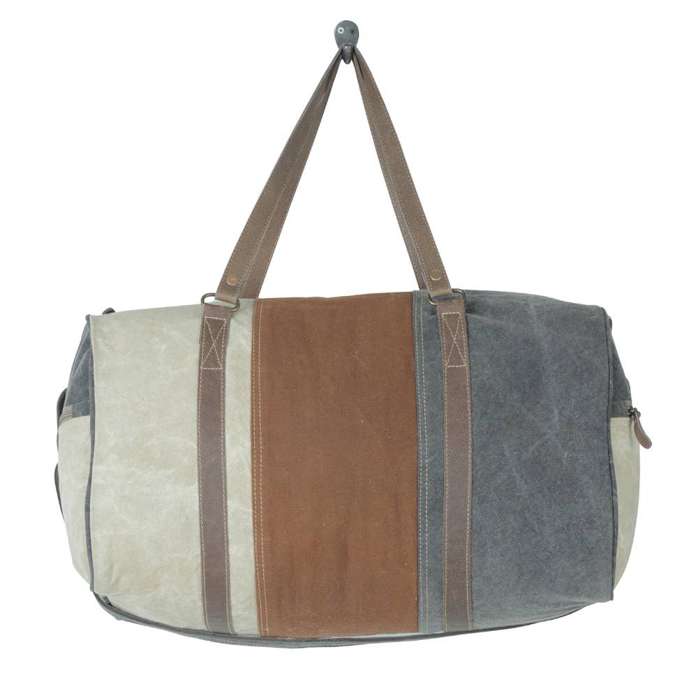 Neutral Aesthetic Traveler Bag