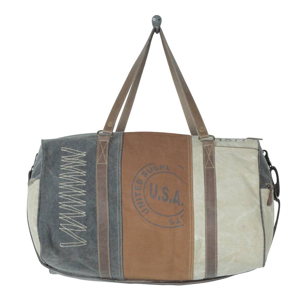 Neutral Aesthetic Traveler Bag