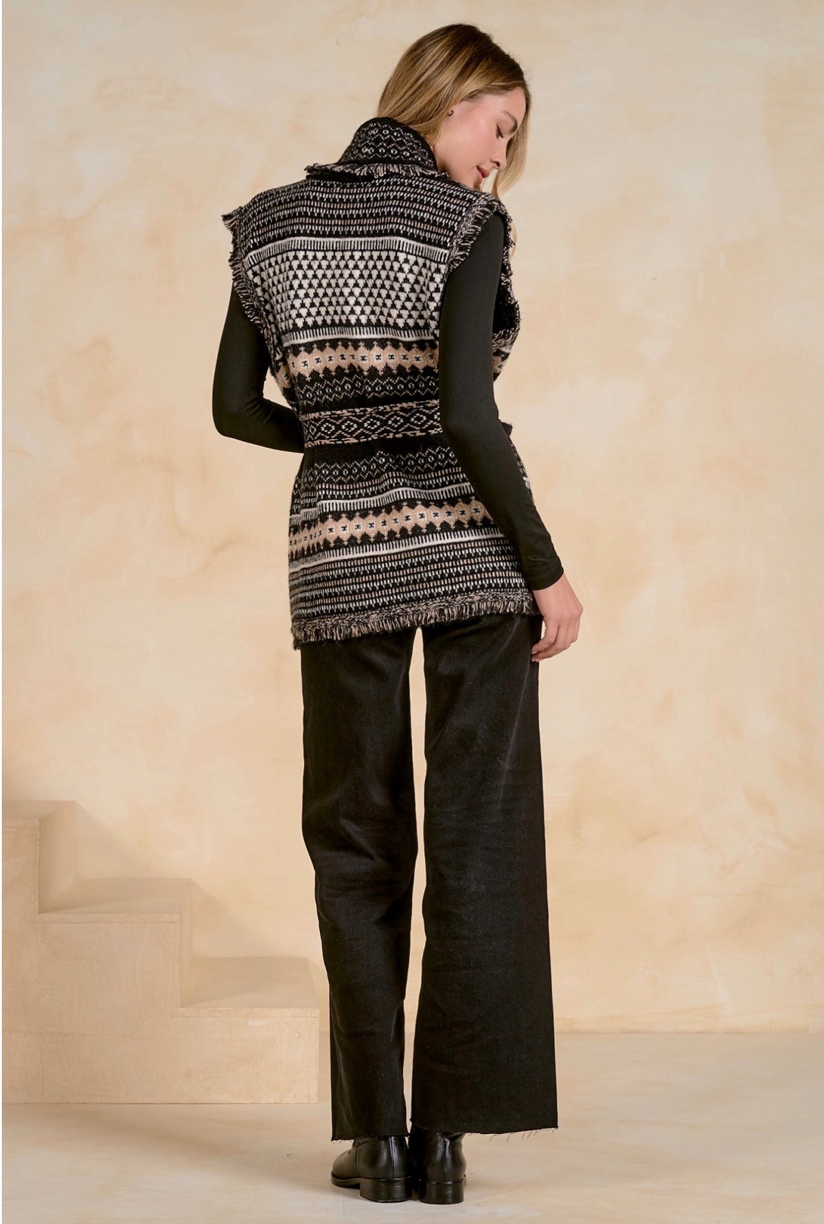 Black Sleeveless Sweater
